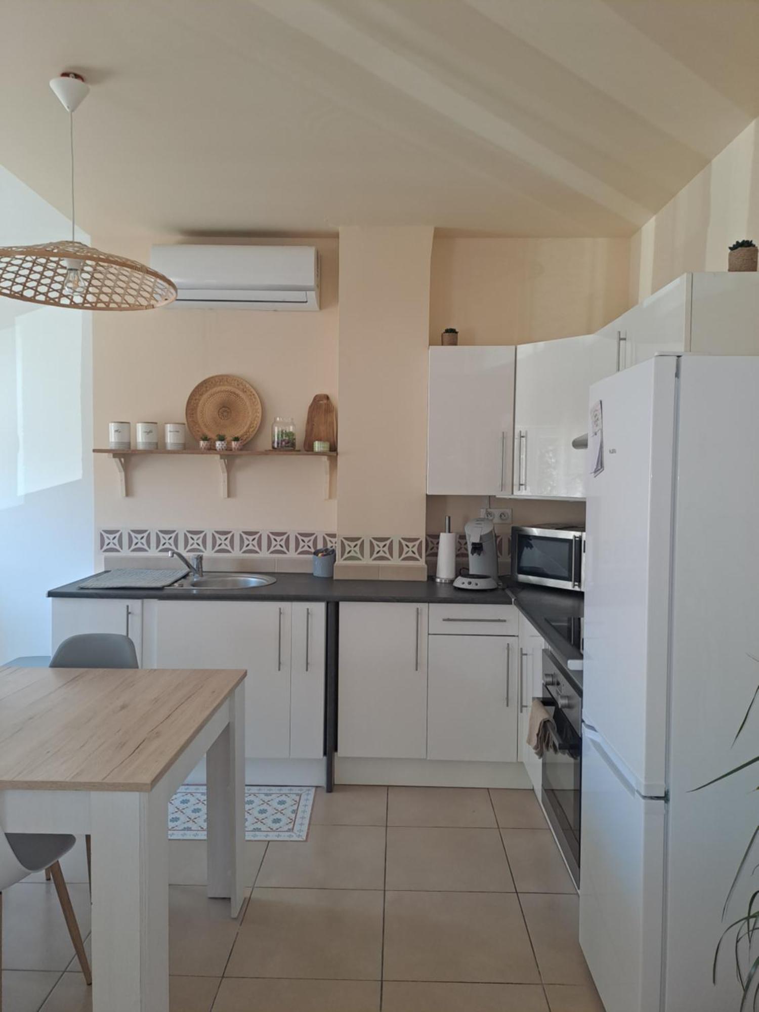 T2 Refait A Neuf Calme Et Agreable Apartamento Narbona Exterior foto
