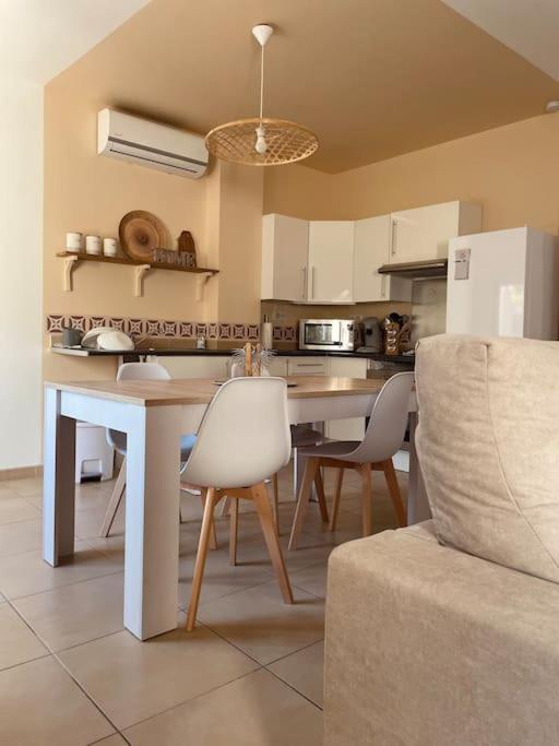 T2 Refait A Neuf Calme Et Agreable Apartamento Narbona Exterior foto